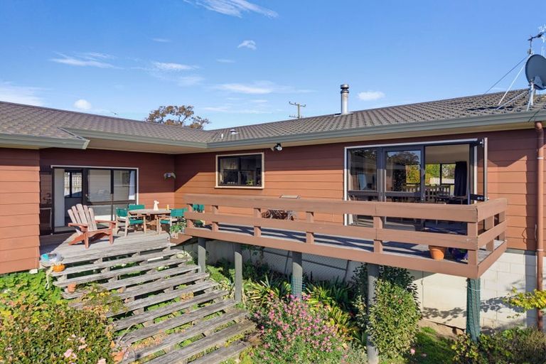 Photo of property in 35 Domain Road, Waipawa, 4210