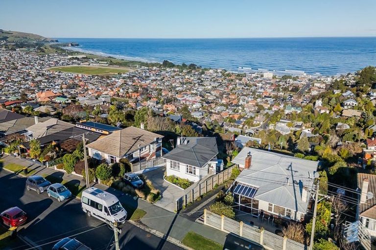 Photo of property in 151 Easther Crescent, Kew, Dunedin, 9012