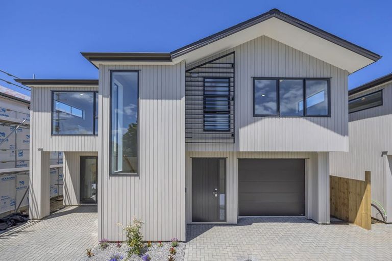 Photo of property in 744b East Coast Road, Pinehill, Auckland, 0630