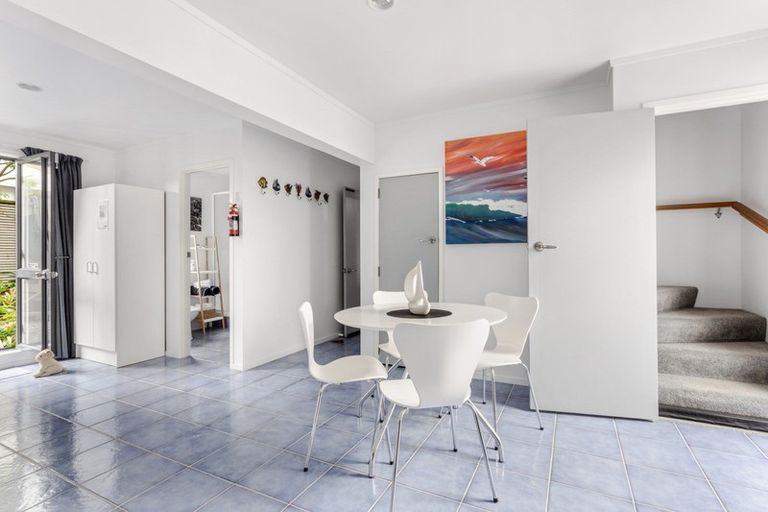 Photo of property in 48 Karewa Parade, Papamoa Beach, Papamoa, 3118