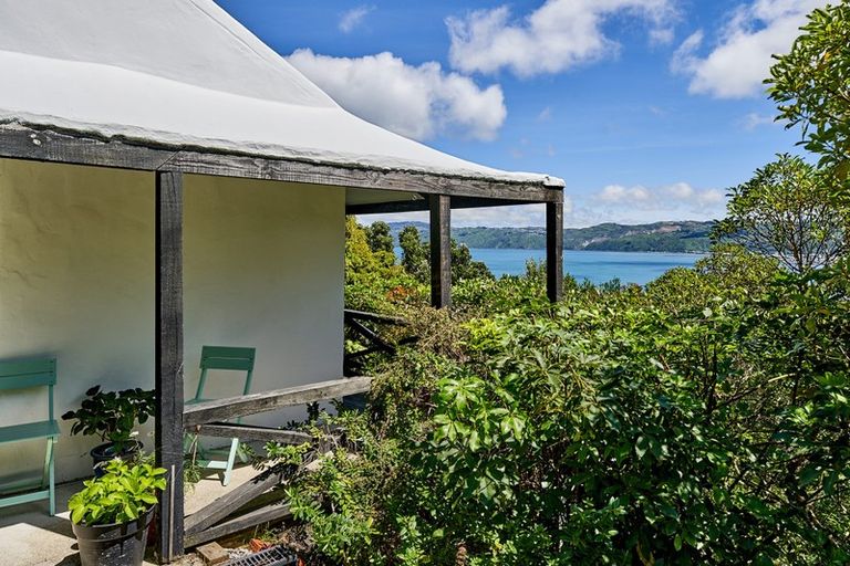 Photo of property in 65 Howard Road, Point Howard, Lower Hutt, 5013