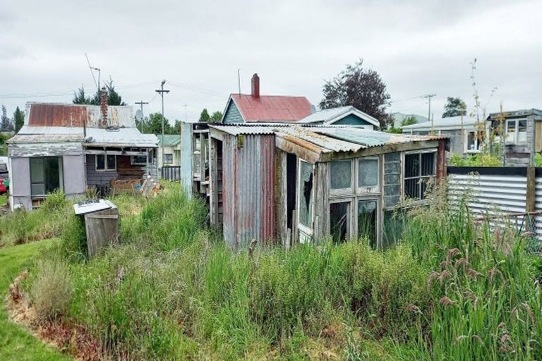 Photo of property in 11 Milton Street, Ohai, 9635