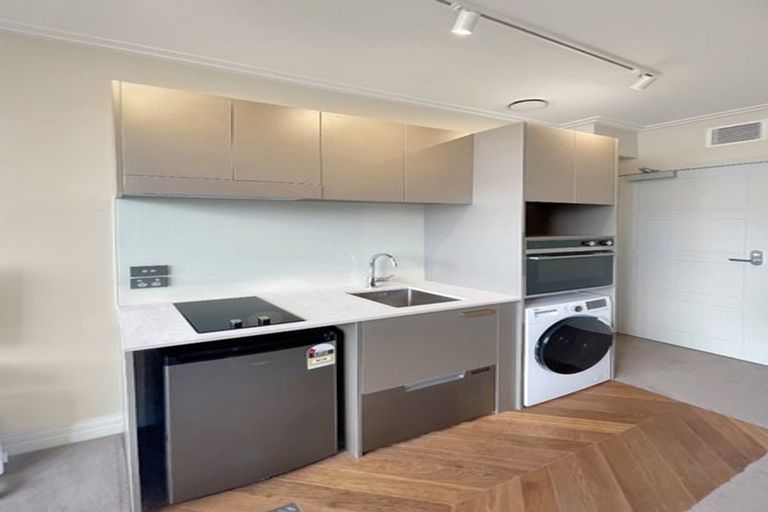 Photo of property in Chevron Suites, 403/8 Chaffers Street, Te Aro, Wellington, 6011