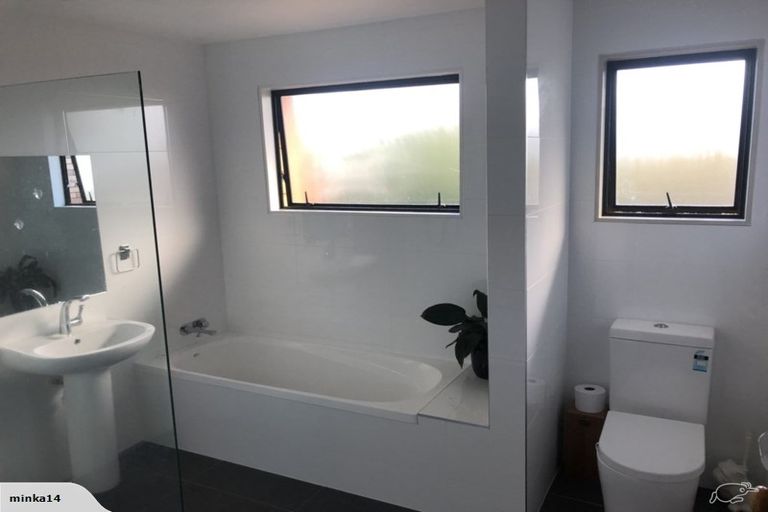 Photo of property in 24 Taylor Street, Cambridge, 3434