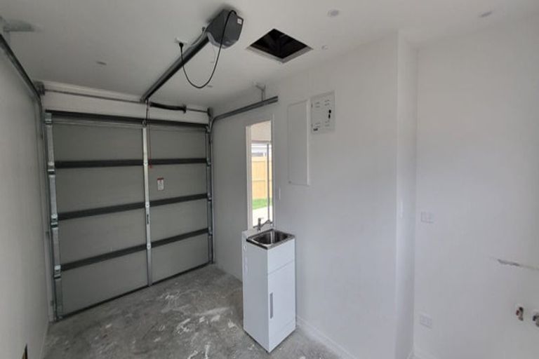 Photo of property in 28b Cargill Street, Papakura, 2110