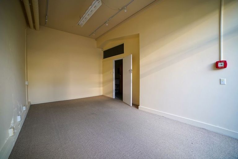 Photo of property in Molesworth House, 9/101a Molesworth Street, Thorndon, Wellington, 6011