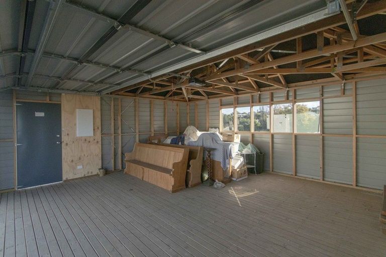 Photo of property in 19 May Avenue, Hospital Hill, Napier, 4110