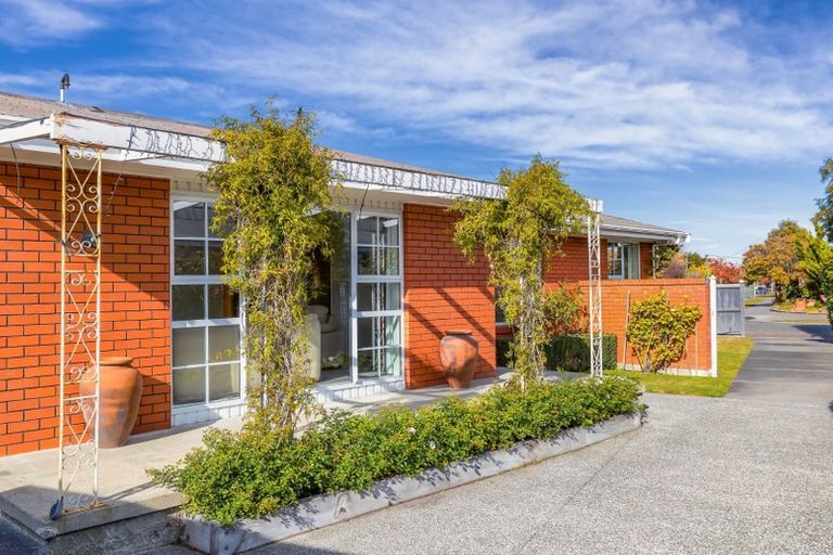 Photo of property in 24 Raxworthy Street, Ilam, Christchurch, 8041