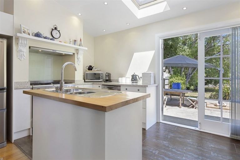 Photo of property in 19 Sewell Street, Linwood, Christchurch, 8062