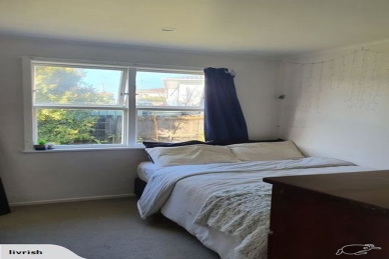 Photo of property in 2/298 Rangatira Road, Beach Haven, Auckland, 0626