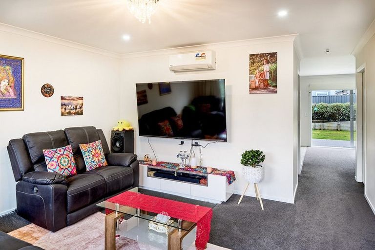 Photo of property in 8 Taiko Place, Kenepuru, Porirua, 5022