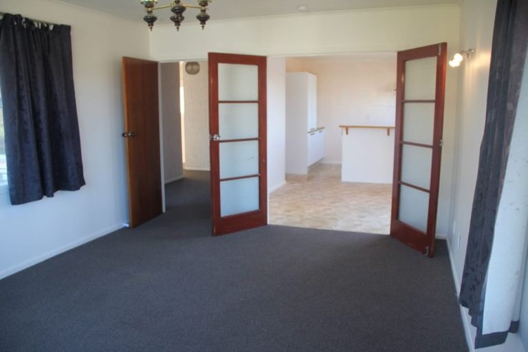 Photo of property in 3 Saville Row, Johnsonville, Wellington, 6037