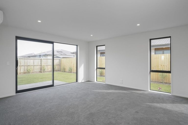Photo of property in 7 Brooklands Street, Burwood, Christchurch, 8083