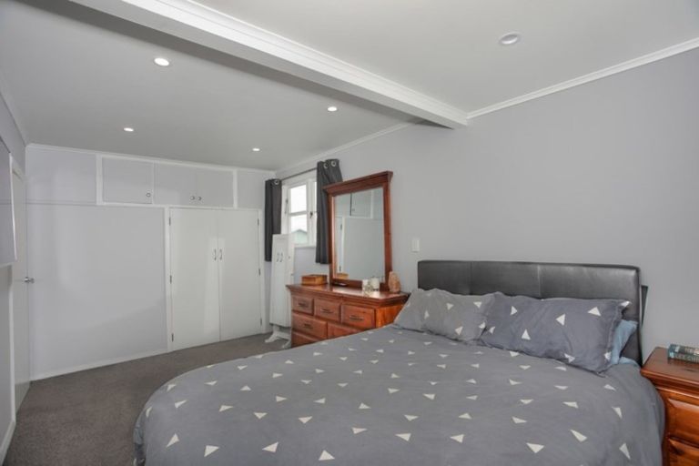 Photo of property in 30 Bell Street, Marton, 4710