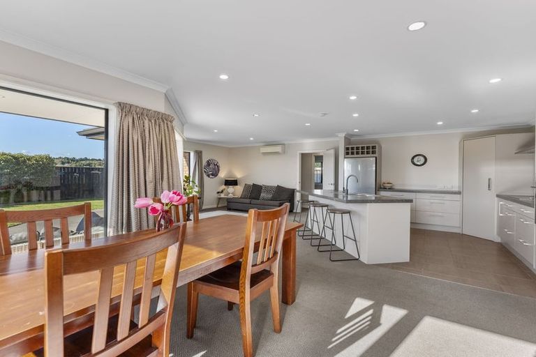 Photo of property in 8 Brompton Close, Richmond Heights, Taupo, 3330