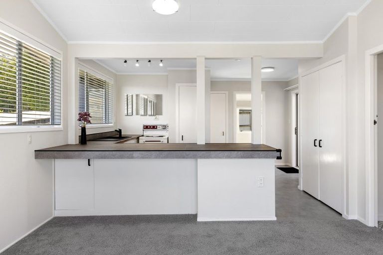 Photo of property in 2/12 Isobel Street, Acacia Bay, Taupo, 3330