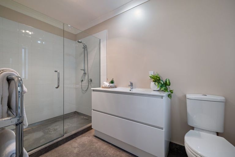 Photo of property in 10a Stewart Crescent, Hokowhitu, Palmerston North, 4410