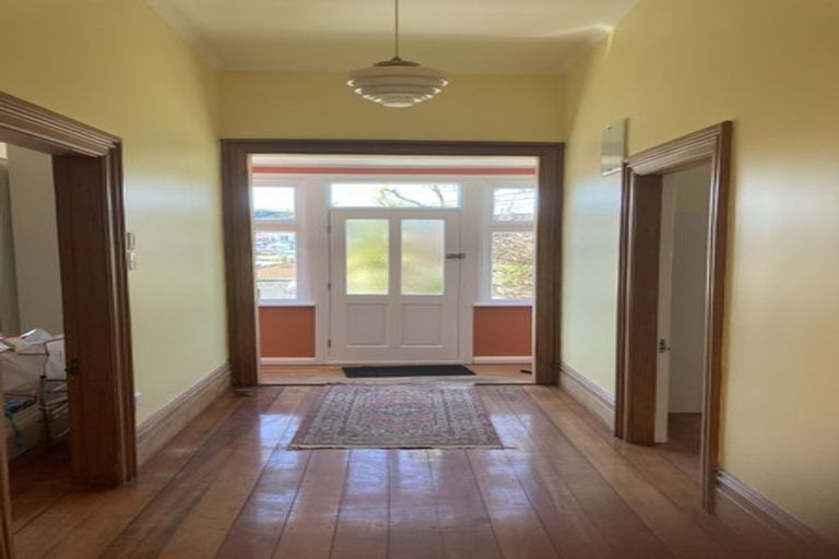 Photo of property in 2 Stanley Street, Berhampore, Wellington, 6023