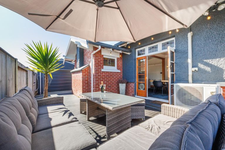 Photo of property in 116 Heretaunga Street, Palmerston North, 4414