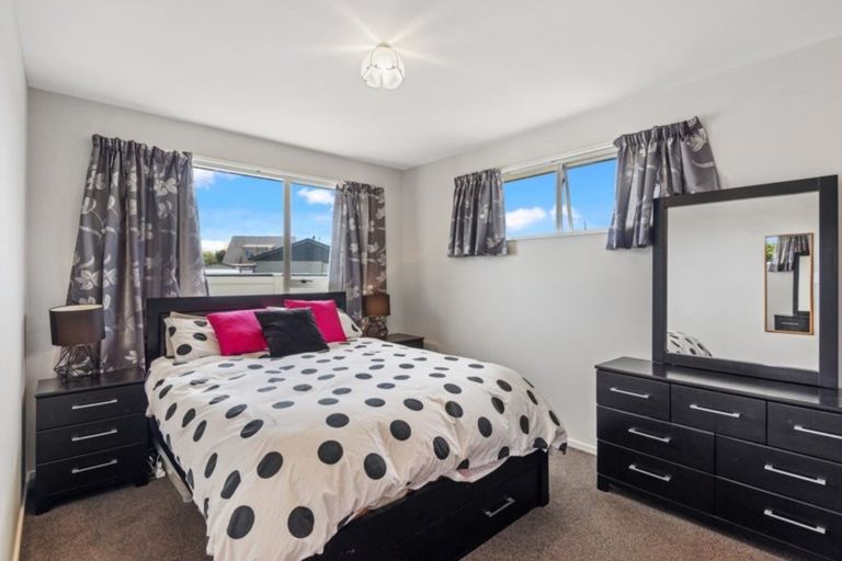 Photo of property in 4 Thorness Street, Avondale, Christchurch, 8061