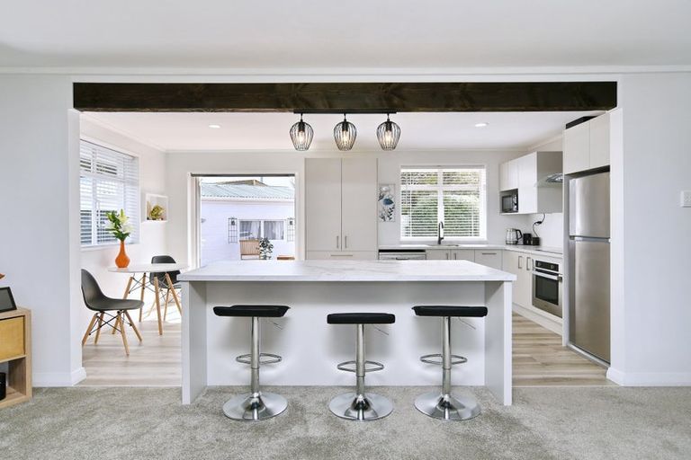 Photo of property in 7 Barclay Place, Burwood, Christchurch, 8061