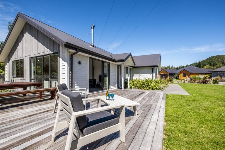 Photo of property in 5 Dumblane Way, Hanmer Springs, 7334