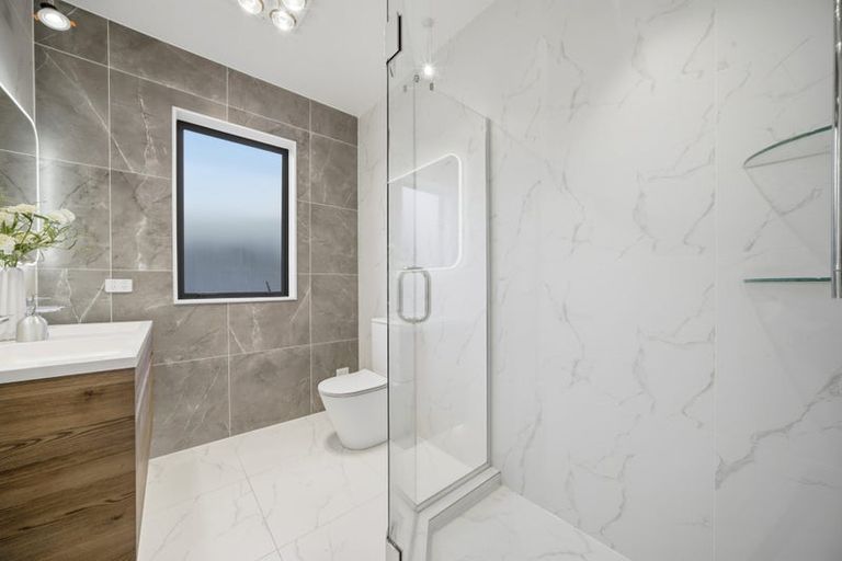 Photo of property in 5 Luff Place, Long Bay, Auckland, 0630