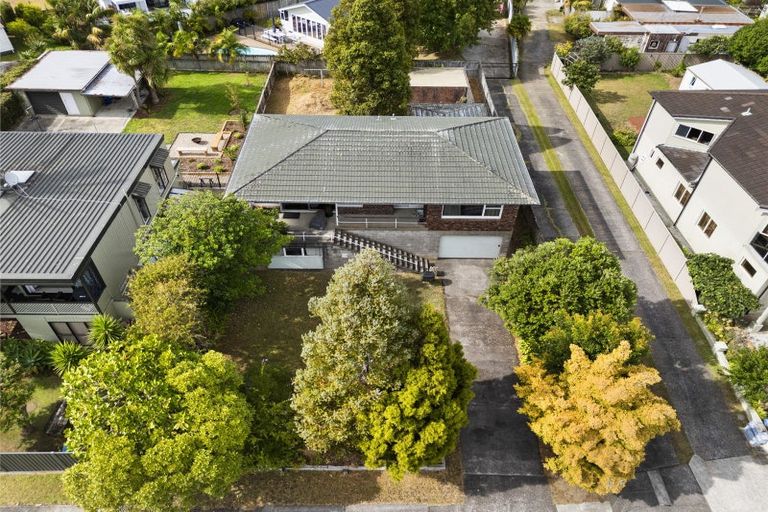 Photo of property in 40 Riverlea Avenue, Pakuranga, Auckland, 2010