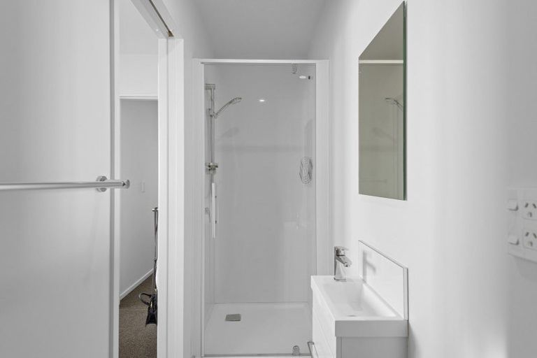 Photo of property in 9 Verlamio Lane, Edgeware, Christchurch, 8013