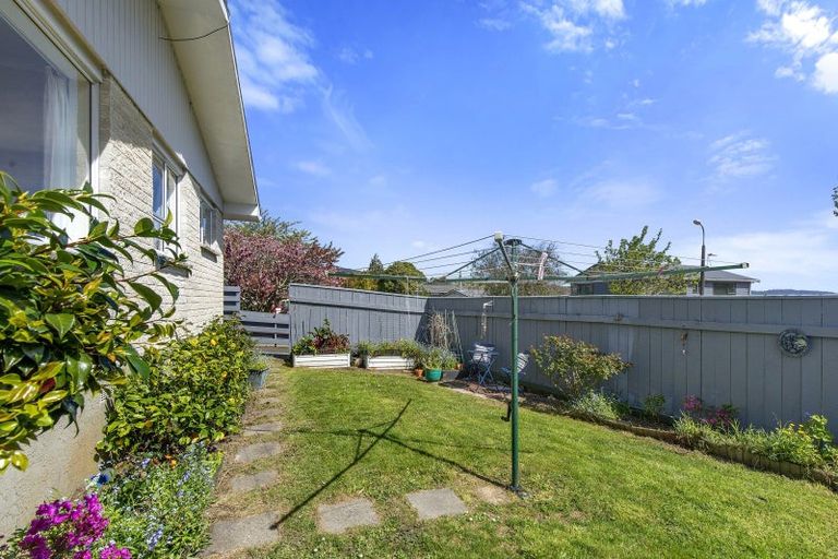 Photo of property in 24a Roband Crescent, Brown Owl, Upper Hutt, 5018