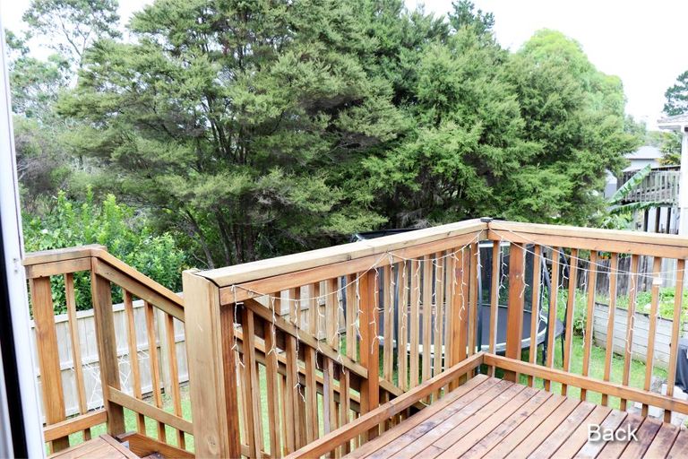 Photo of property in 107 Oreil Avenue, West Harbour, Auckland, 0618