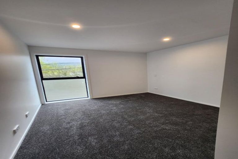 Photo of property in 1/8 Victoria Street, Ebdentown, Upper Hutt, 5018