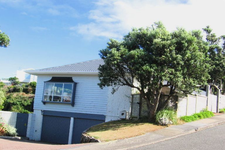 Photo of property in 4 Rama Crescent, Khandallah, Wellington, 6035