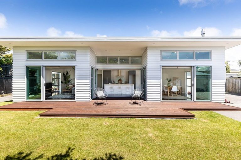 Photo of property in 33a Waimea Street, Westown, New Plymouth, 4310