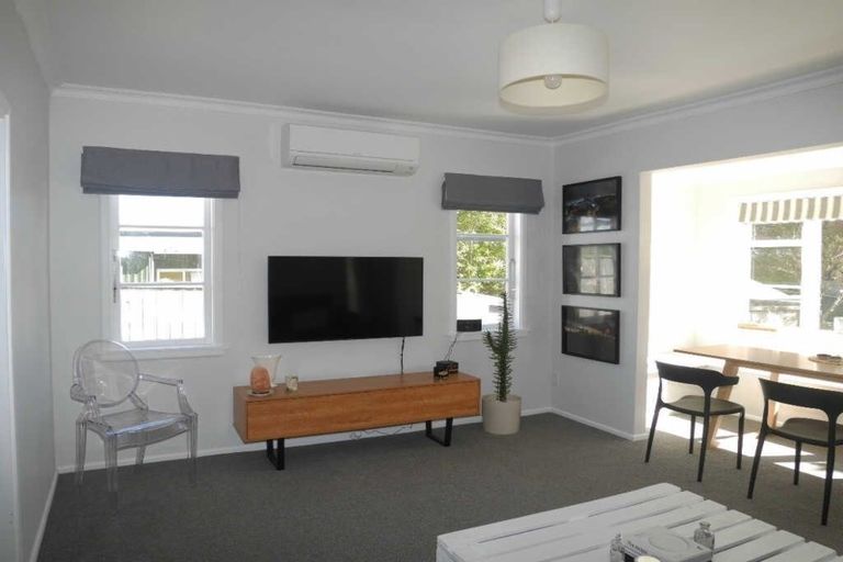 Photo of property in 53 Woodland Road, Johnsonville, Wellington, 6037