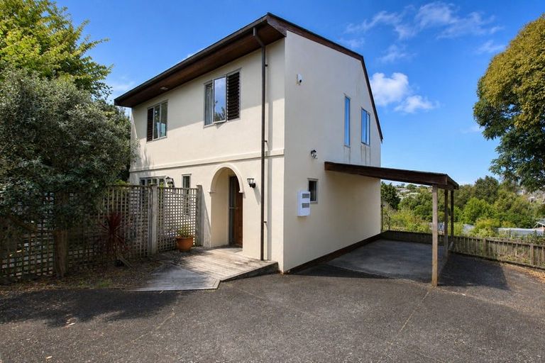 Photo of property in 10a Evan Street, Belmont, Auckland, 0622
