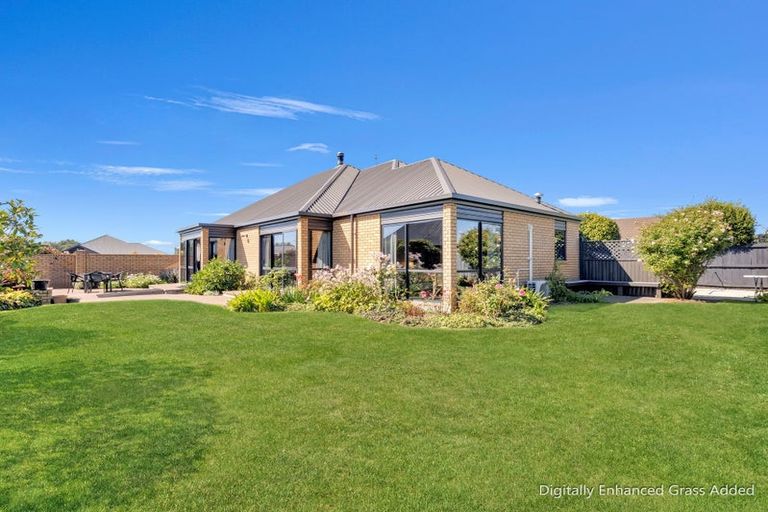 Photo of property in 86 Roydon Drive, Templeton, Christchurch, 8042