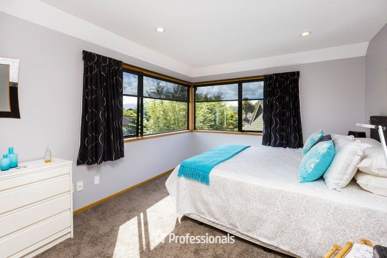 Photo of property in 64 Ebdentown Street, Ebdentown, Upper Hutt, 5018