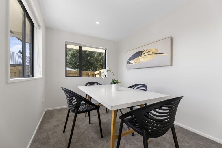 Photo of property in 100 Hagart-alexander Drive, Mosgiel, 9024