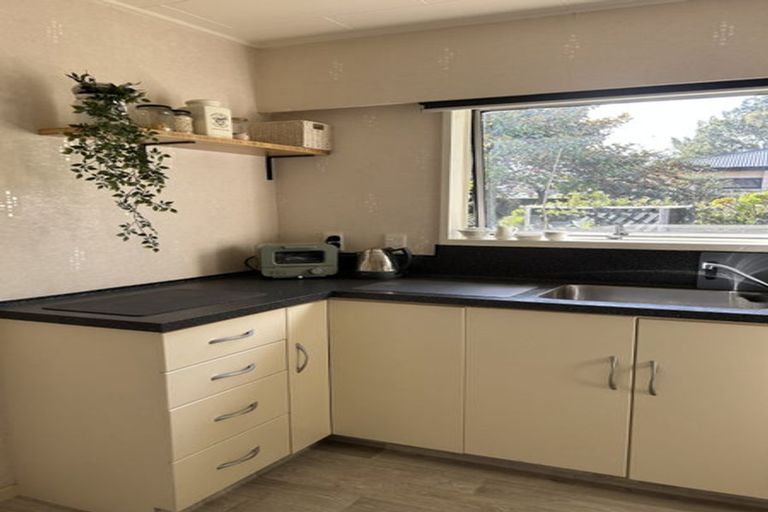 Photo of property in 1/48 Gloucester Street, Greenmeadows, Napier, 4112