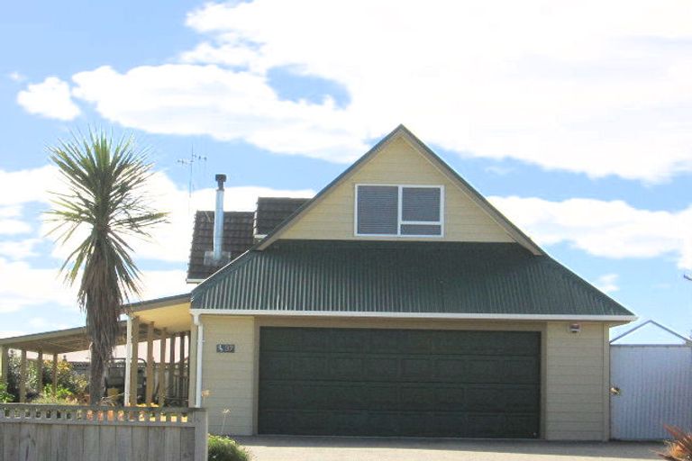 Photo of property in 37 Thomas Place, Foxton Beach, Foxton, 4815