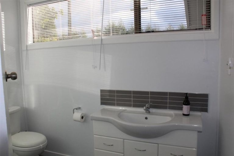 Photo of property in 2 Kahu Street, Mangakino, 3421