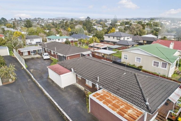 Photo of property in 2/121 Gardner Avenue, New Lynn, Auckland, 0600