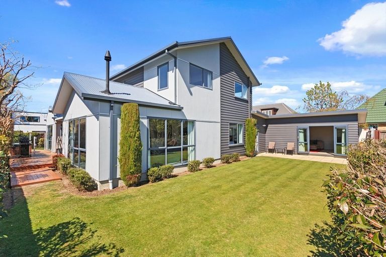 Photo of property in 41a Avonhead Road, Avonhead, Christchurch, 8042