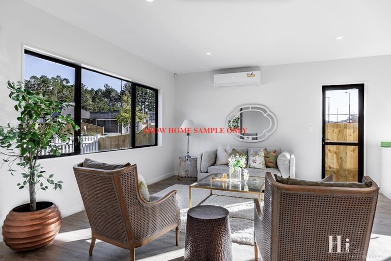 Photo of property in 3 Moemoea Avenue, Kumeu, 0810