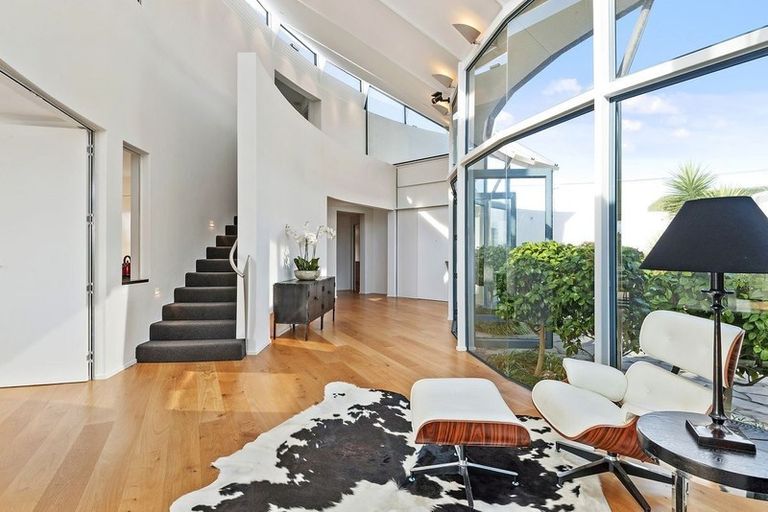 Photo of property in 142 Scarborough Road, Scarborough, Christchurch, 8081