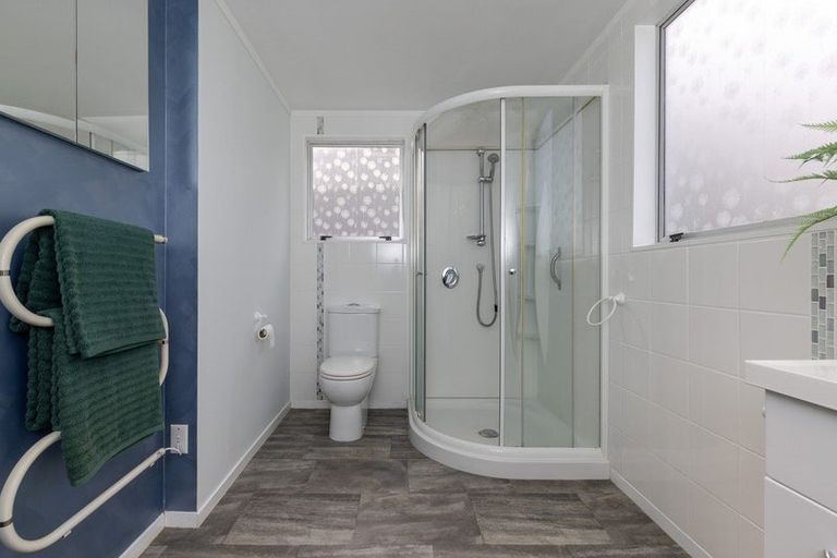 Photo of property in 13 The Crescent, Raumati South, Paraparaumu, 5032