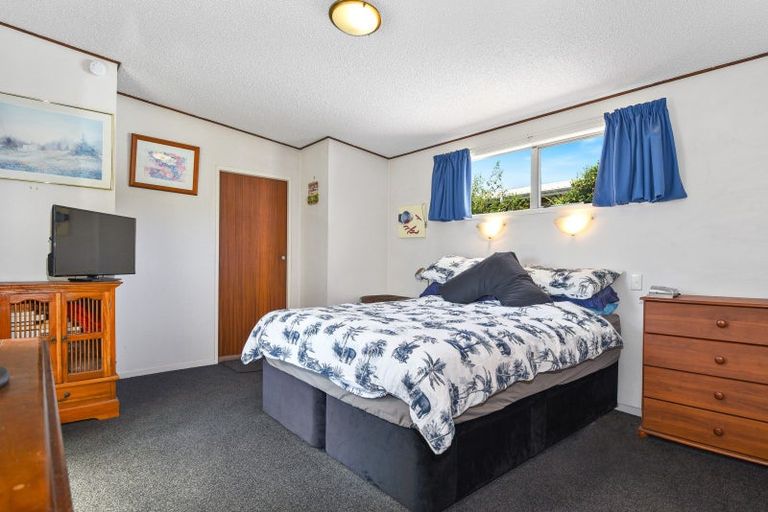 Photo of property in 28 Iles Road, Lynmore, Rotorua, 3010