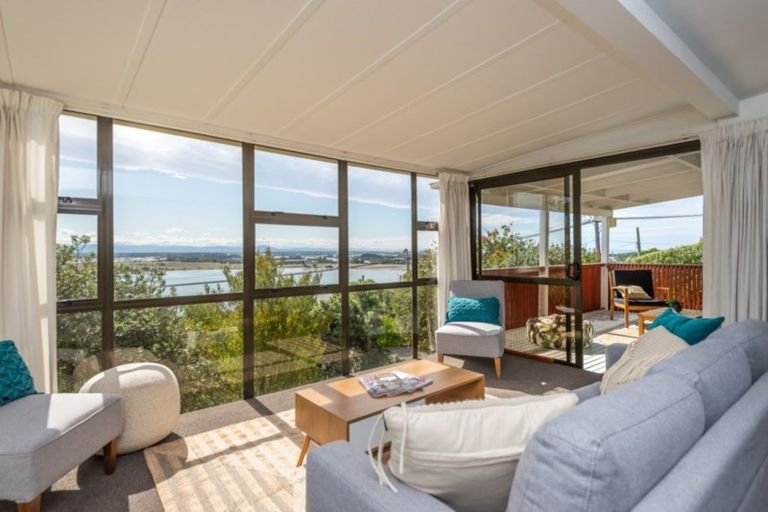 Photo of property in 38 Saint Andrews Hill Road, Mount Pleasant, Christchurch, 8081