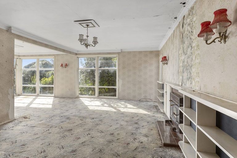 Photo of property in 31 View Road, Titahi Bay, Porirua, 5022